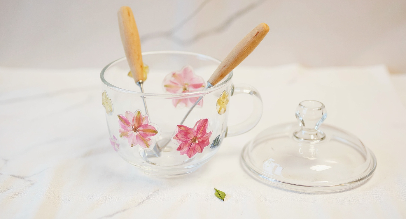 Handcrafted Floral Glass Cup with Real Preserved Flowers, pampas grass vase, petals and linen napkin gift arrangement